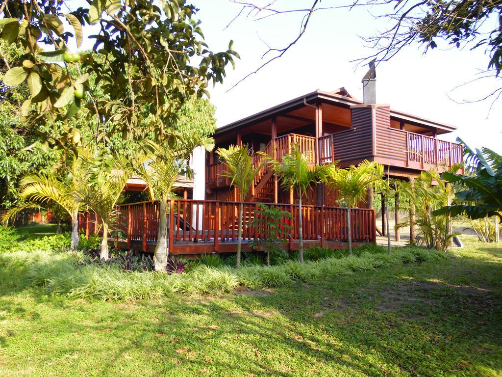Monzi Safari Lodge Saint Lucia Estuary Eksteriør bilde